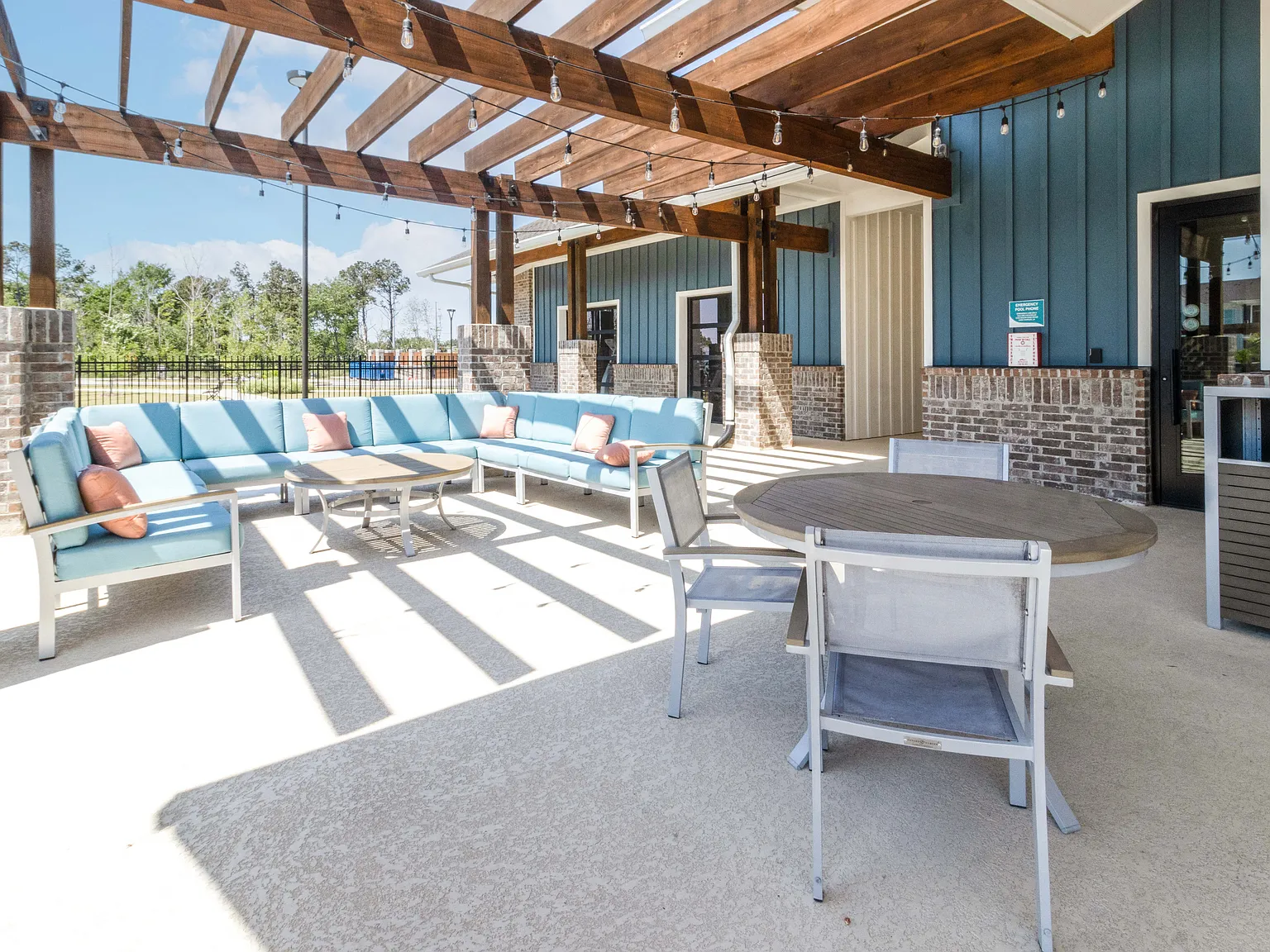 The Oasis at Southpark — Photo 4