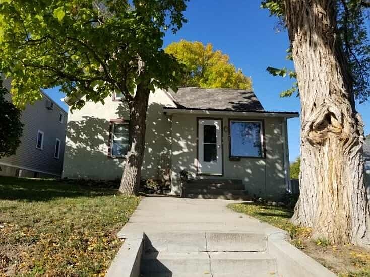 210 E Wynoka St, Pierre, SD 57501 MLS 23440 Zillow