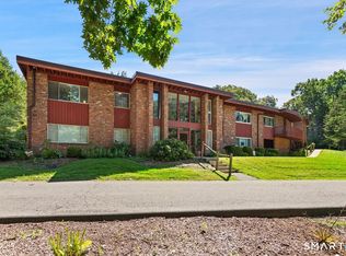 126 Sherman Hill Rd APT C15, Woodbury, CT 06798