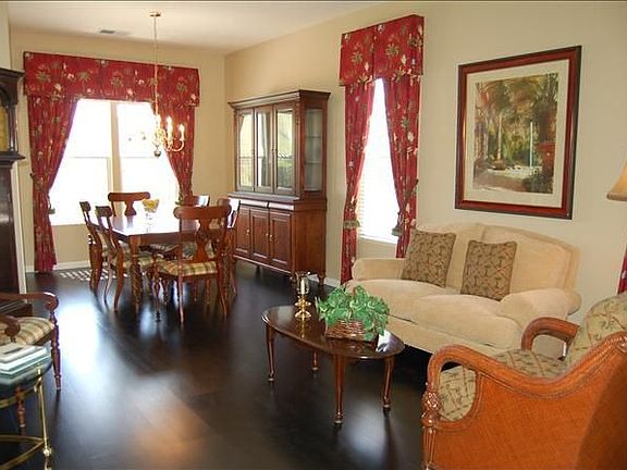 3rd image of 6038 Whitehaven Ct