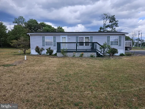 2 Hill Dr, Newville, PA 17241