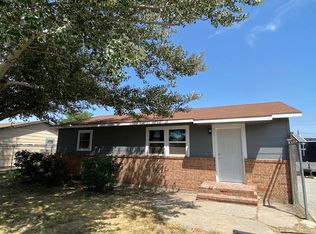 1703 Diane St, Garden City, KS 67846