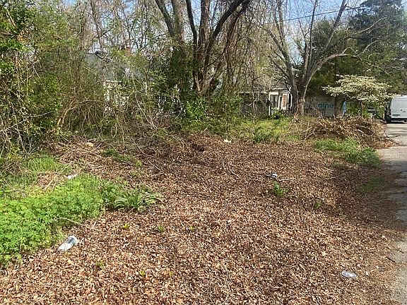 2nd image of 128 Wayland St
