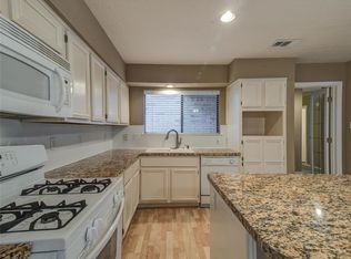 1927 Rock Fence Dr, Richmond, TX 77406