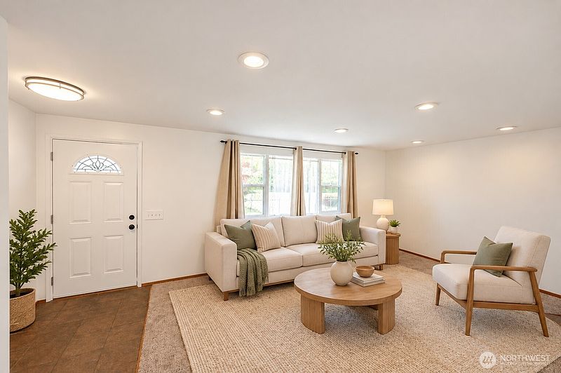 4th image of 8947 Fruitdale Road