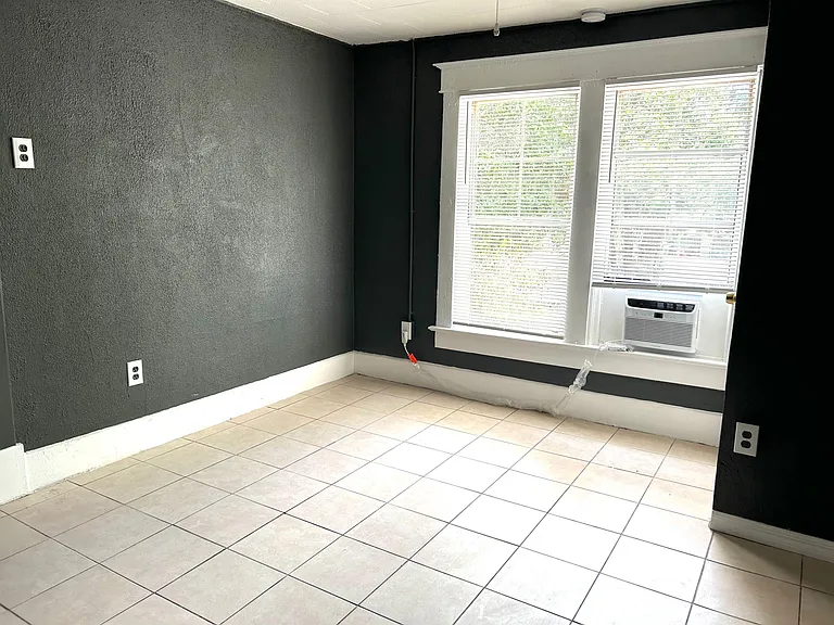 931 Newton Ave S #2 — Photo 15