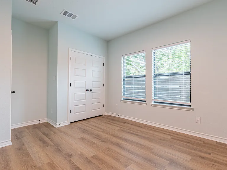 2346 Dakota St #1101 — Photo 23