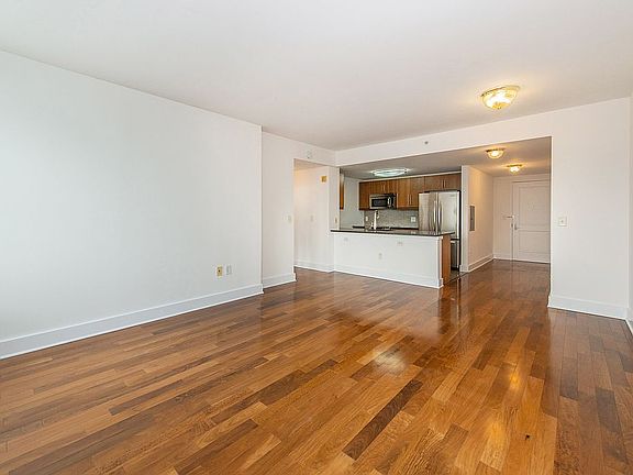 3rd image of 88 Morgan St APT 3709