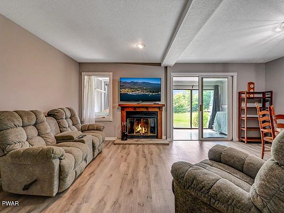 5th image of 1107 Crest Cir