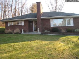 810 Midway Ln, East Liverpool, OH 43920