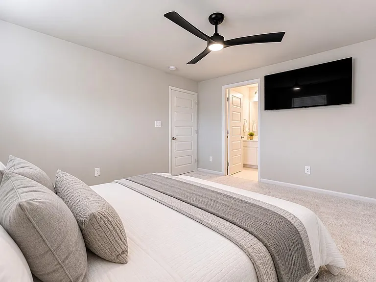 7735 Wrightwood Dr — Photo 20