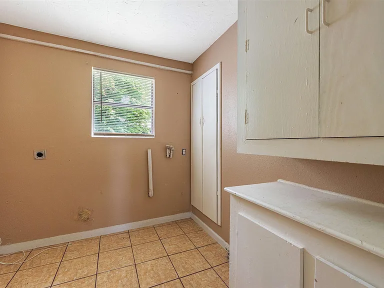 202 Norview Dr — Photo 18