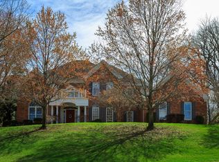 17686 Bridgeway Dr, Chesterfield, MO 63005