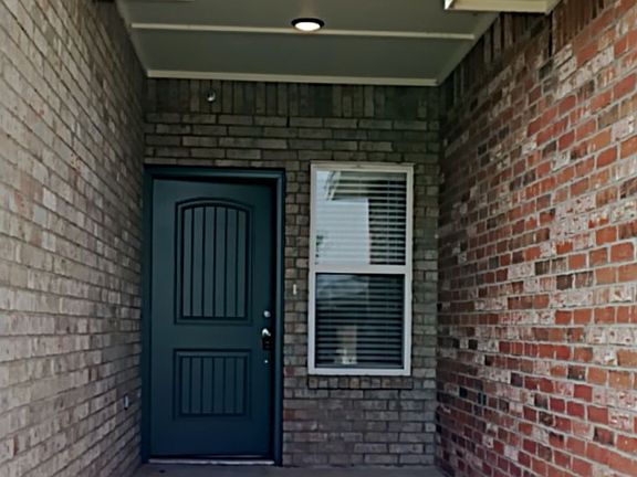 3rd image of 778 SW 13th St