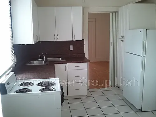 1073 E Norris Pl Photo 1