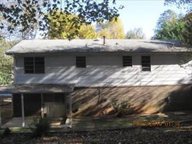 2nd image of 6111 Castleton Ln