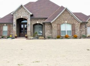 19 Cross Pointe Dr, Jackson, TN 38305