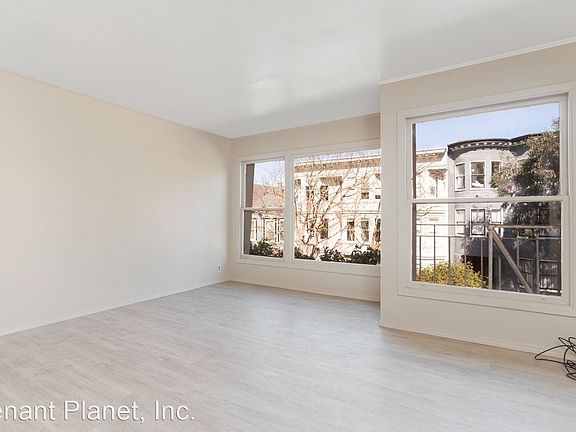 4th image of 1435 Waller St APT 1
