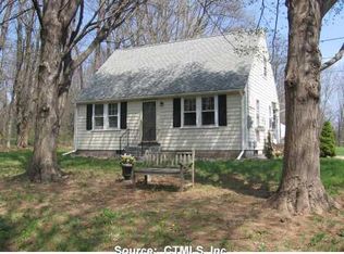 10 Loomis St, North Granby, CT 06060