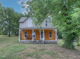 525 S Main St, Granby, MO 64844