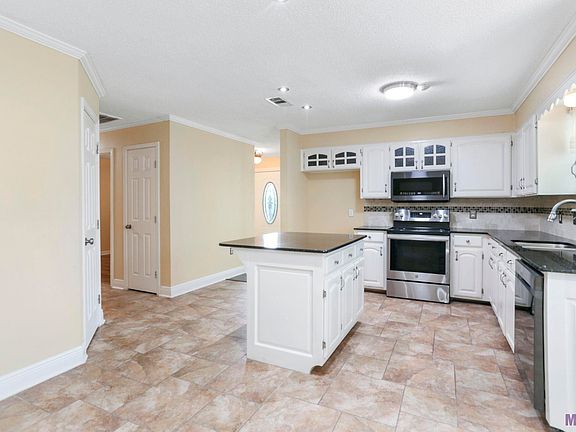 5th image of 3822 Kings Canyon Dr N