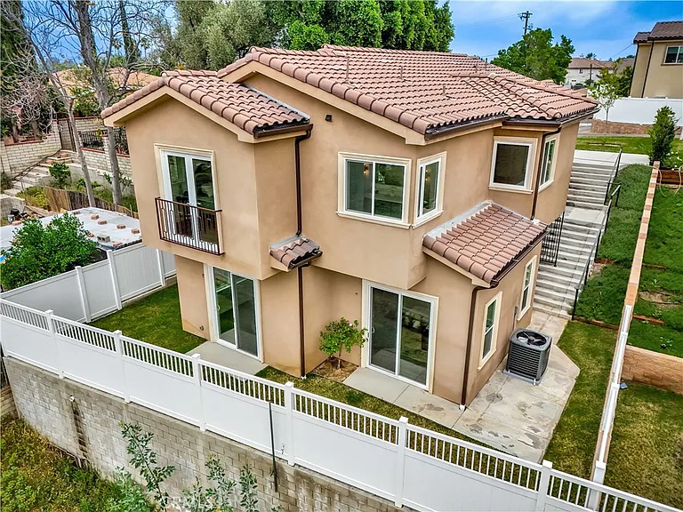 12511 Haleh Ln — Photo 35