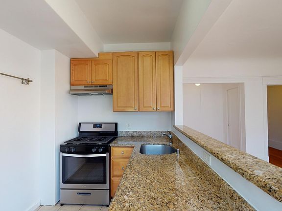 4th image of 1106 Bush St APT 404