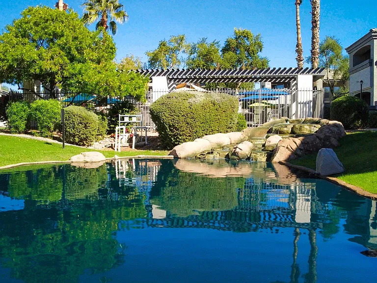 Luxe at Ocotillo — Photo 35