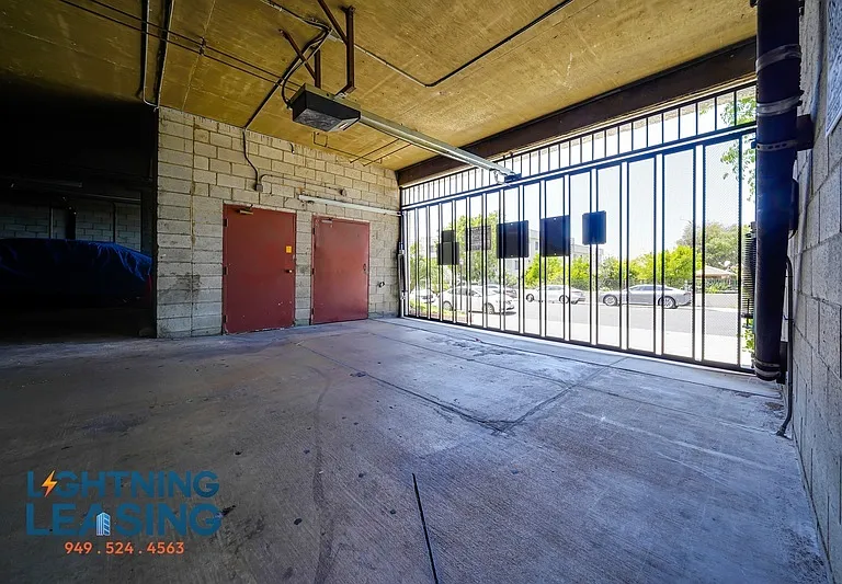10250 Commerce Ave #216 — Photo 19