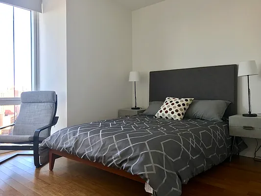 Rented by The Dermot Realty Management Company | media 17