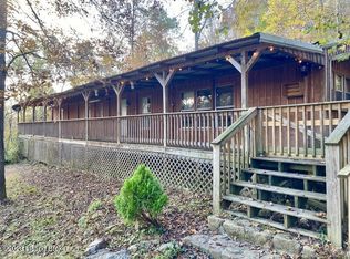 927 Caneyville Rd, Caneyville, KY 42721
