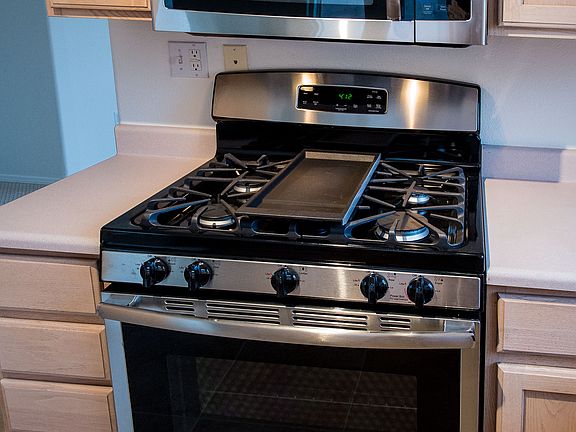 4th image of 10727 Virgo St NW