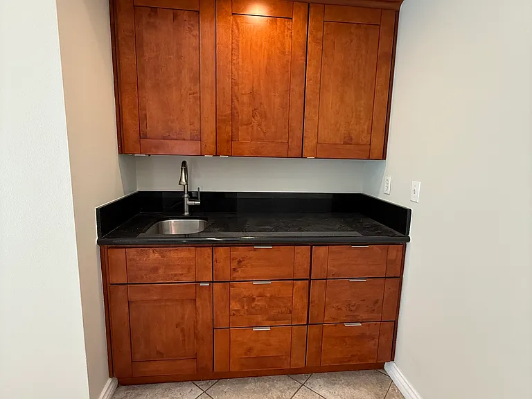 Wet bar in family room.