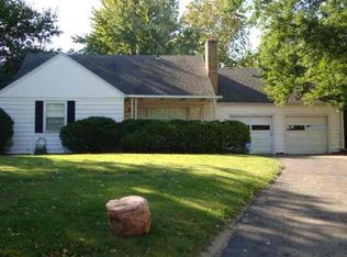 3641 SW Avalon Ln, Topeka, KS 66604