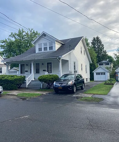 2 Avon Pl Photo 1