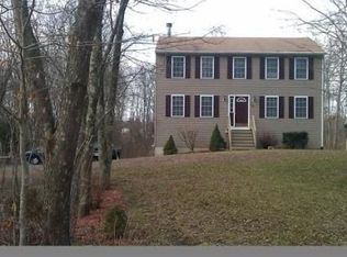 50 Simmons St, Rehoboth, MA 02769