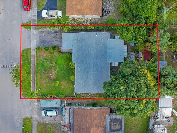 3rd image of 1760 NW 36th Ave