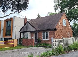 6 Vonda Ave, Toronto, ON M2N 5E7