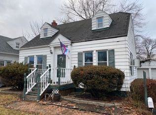 1309 Court St, Port Huron, MI