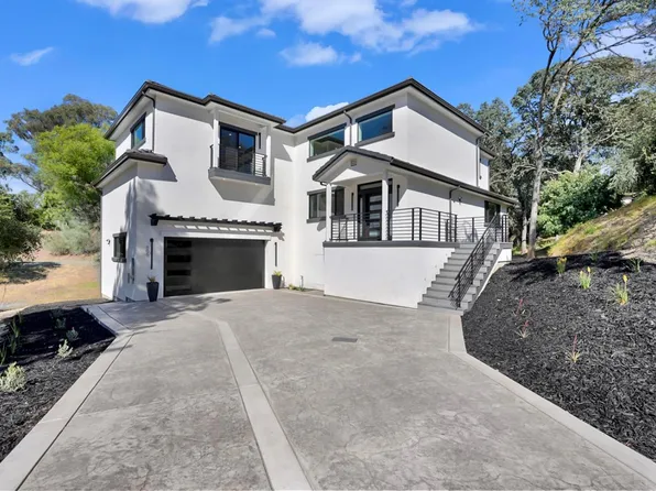 805 Lode Ct, Valley Springs, CA 95252