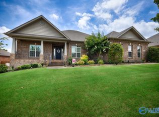 7566 Crestridge Dr, Owens X Rds, AL 35763