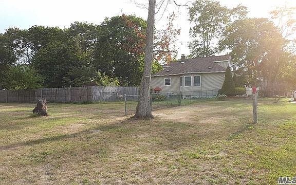5th image of 7 Duffy Ct