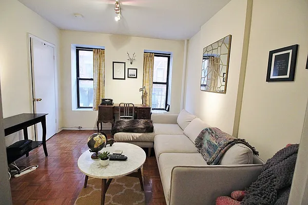 Rented by Julianna Realty Corp | media 15