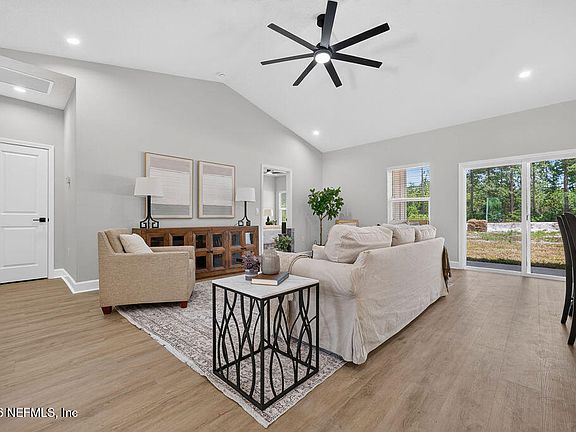 3rd image of 4620 BURDOCK Court