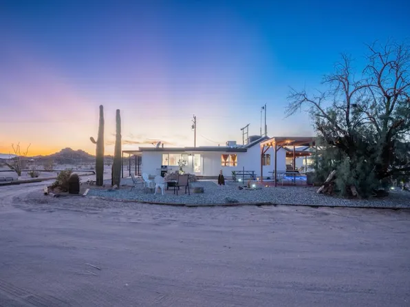 3061 Idle Ln, Twentynine Palms, CA 92277