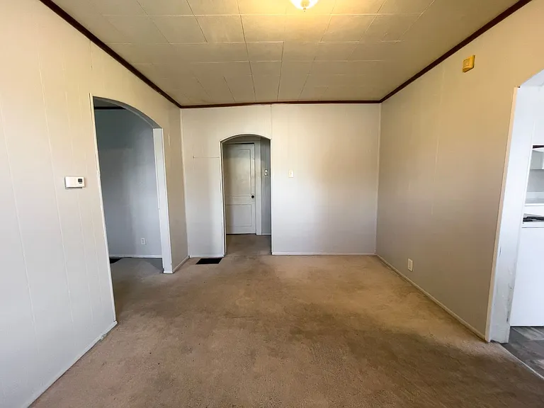 2401 S Mulberry St — Photo 15