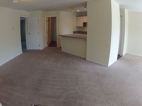4th image of 310 E Fulton St APT C
