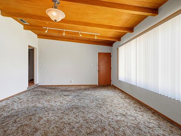 5th image of 1240 Noda Ave