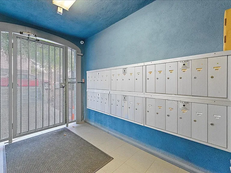 2736 Pomeroy Ave — Photo 13