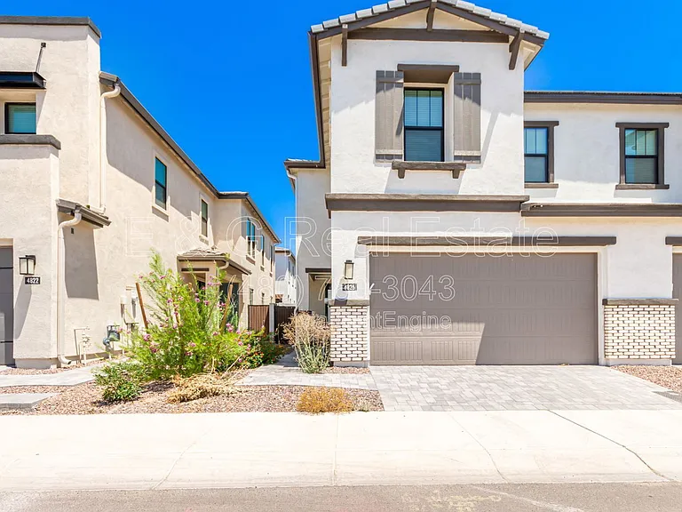 4826 E Helena Dr — Photo 1